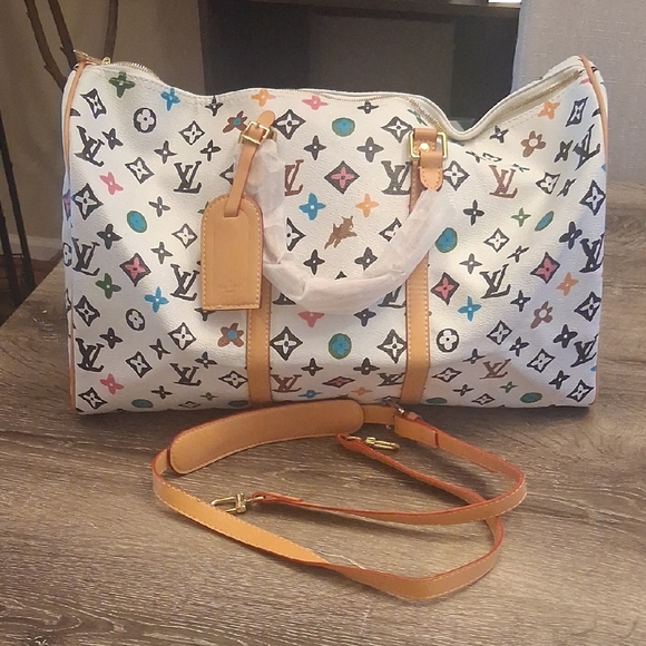 The Unbranded Brand Handbags - NWOT White Multicolor FASHION Monogram Bag Weekend Bag